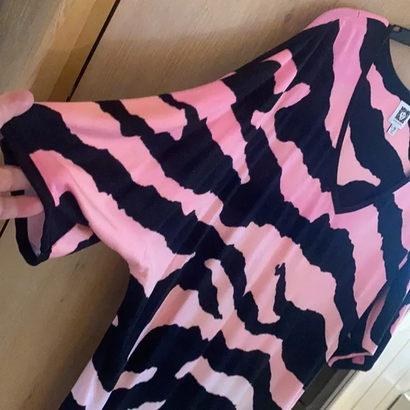 Anne Klein Top L/XL Pink Animal Print Long Top vintage Shirt - Picture 3 of 8